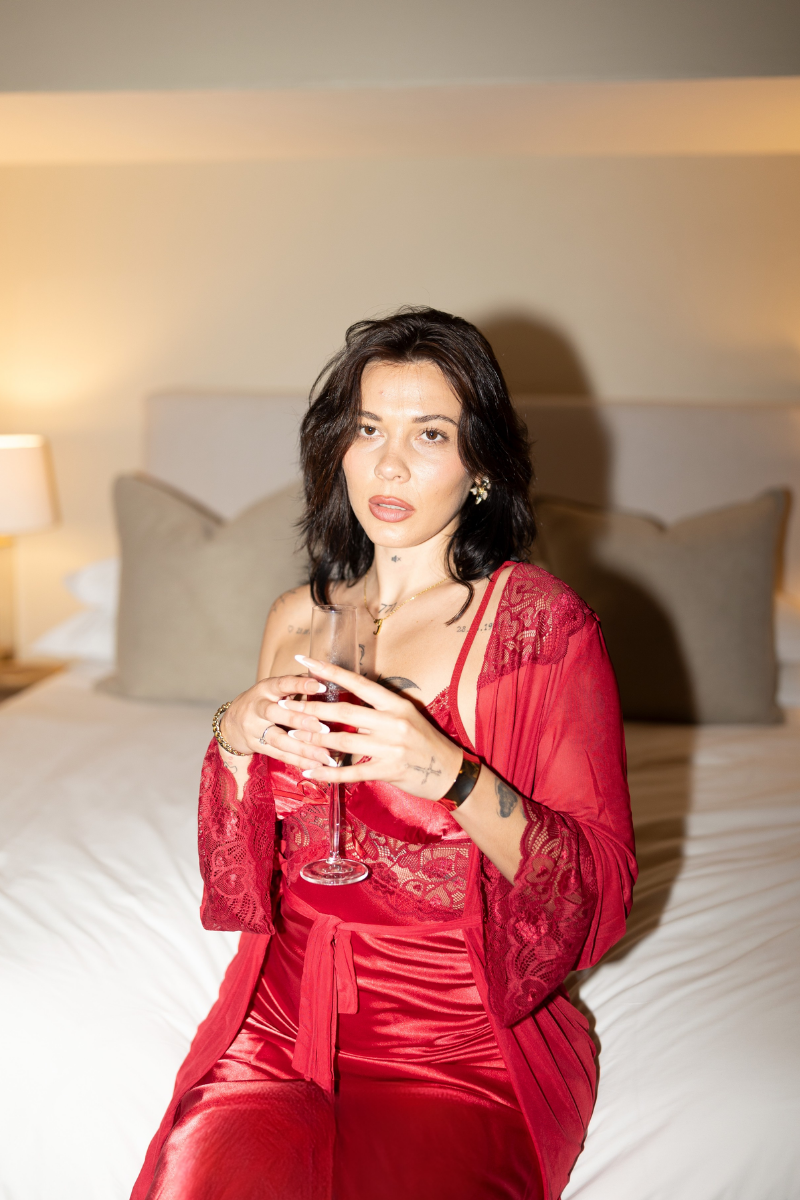 Lady in Rouge Set